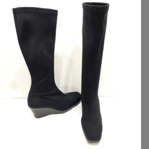 LA CANADIENNE 100% WATERPROOF Microfiber Tall Boot